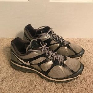 Nike AirMax size 11